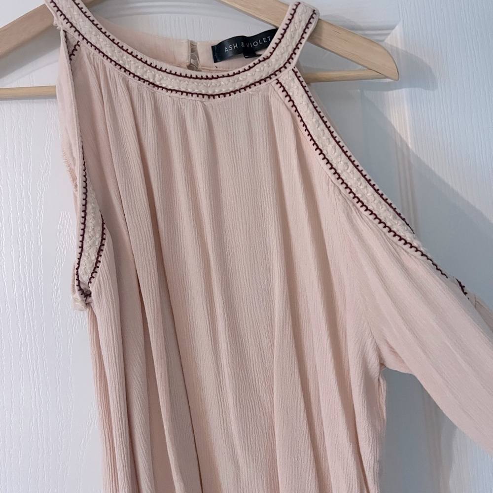 Ash & Violet Lace Cold Shoulder Pink Top Small - Picture 5 of 9